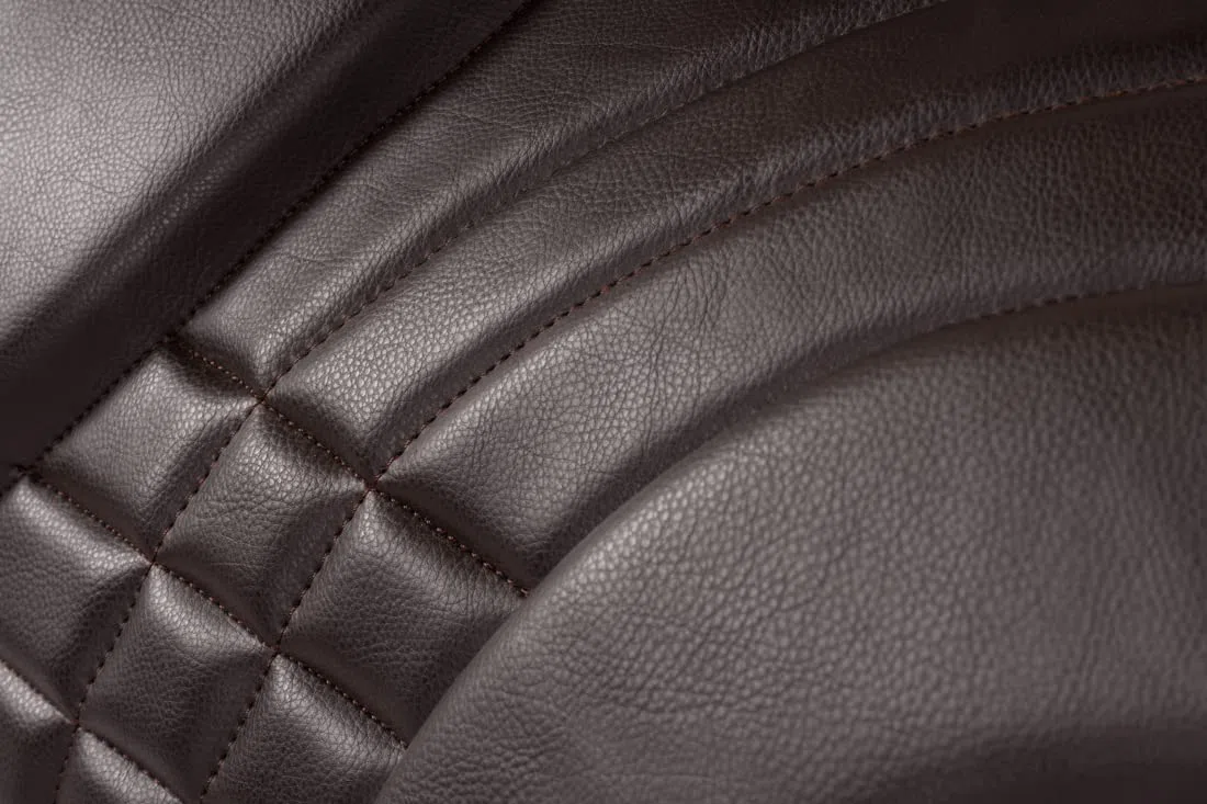 Equinate Reitpad Stella aus synthetischem Leder Pony Braun - Bareback Pad mit pflegeleichter Neopren Unterseite - Reitkissen Baumloser Sattel